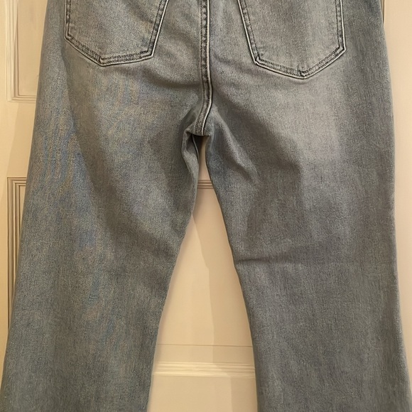 Just USA Light Denim Jeans - Mid-Rise, Cropped Scissor Cut, Flare - Picture 10 of 13